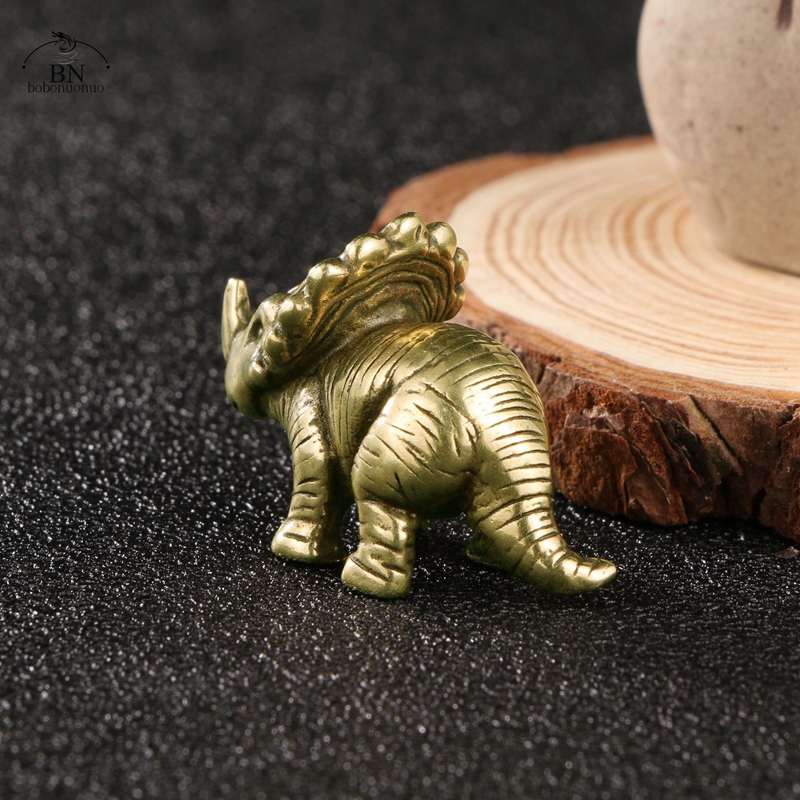 تمثال صغير لعائلة الديناصورات  - مراجعة Dinosaur And Craft وسعره