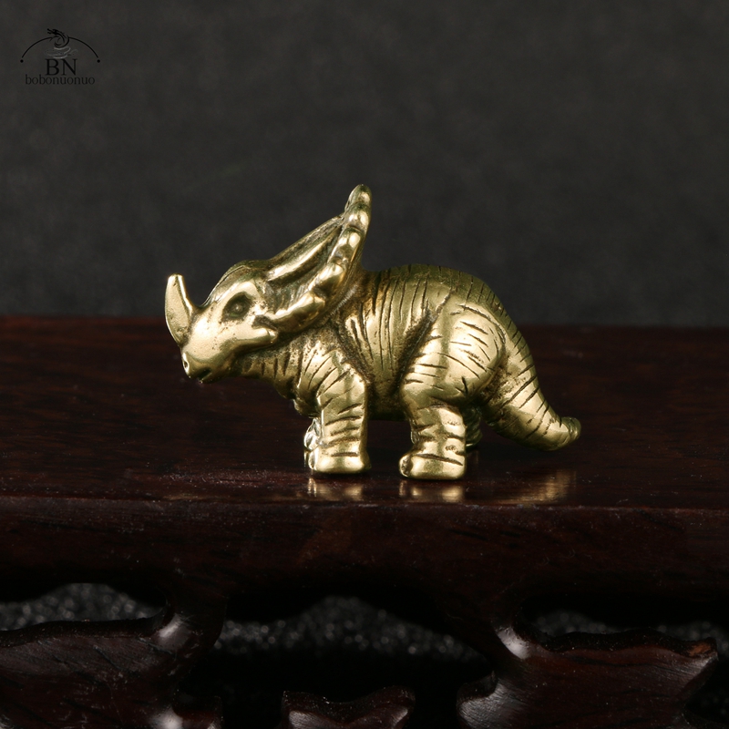 تمثال صغير لعائلة الديناصورات  - مراجعة Dinosaur And Craft وسعره